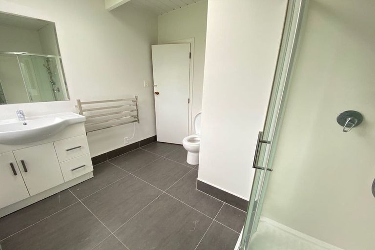 Photo of property in 156 Bleakhouse Road, Mellons Bay, Auckland, 2014