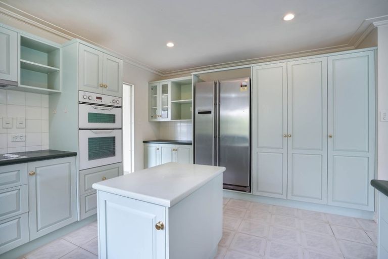 Photo of property in 9 Balcairn Place, Terrace End, Palmerston North, 4410