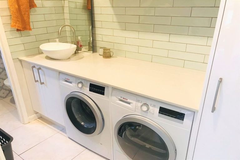 Photo of property in 12/3 Glen Road, Browns Bay, Auckland, 0630