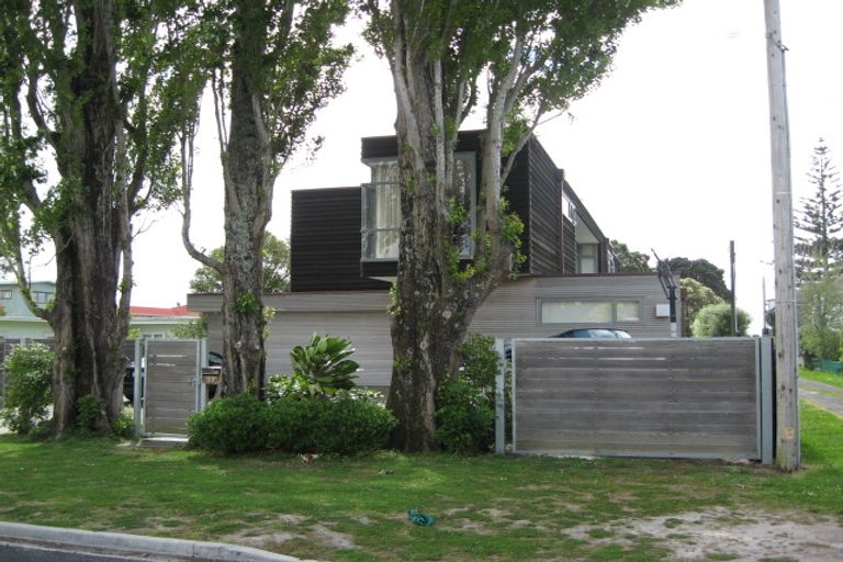 Photo of property in 37 Laurence Street, Manly, Whangaparaoa, 0930