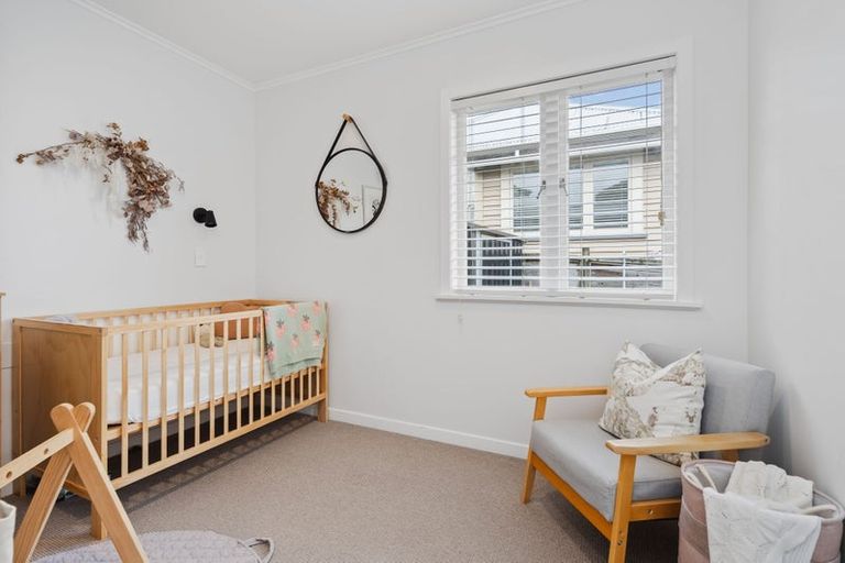 Photo of property in 2 Parahaki Street, Regent, Whangarei, 0112