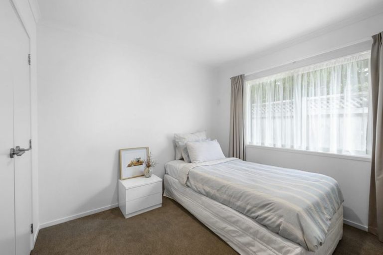Photo of property in 6a Truby King Street, Merrilands, New Plymouth, 4312