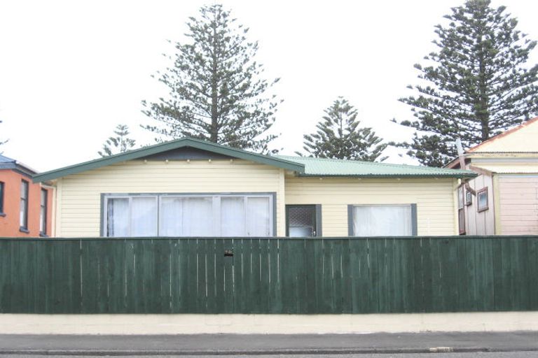 Photo of property in 70 Te Awa Avenue, Te Awa, Napier, 4110