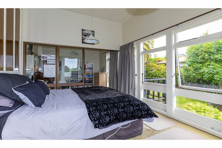 Photo of property in 142 Douglas Street, Highfield, Timaru, 7910