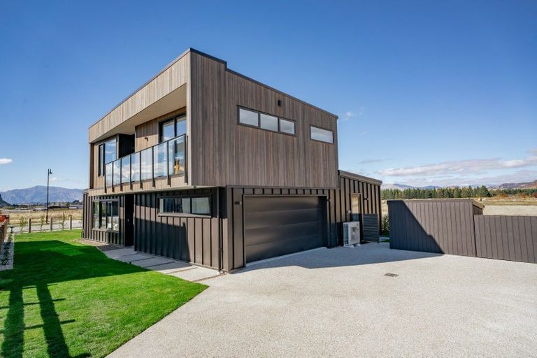 Photo of property in 3b Wallace Place, Westown, New Plymouth, 4310