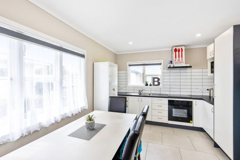 Photo of property in 4 Ferguson Street, Levin, 5510