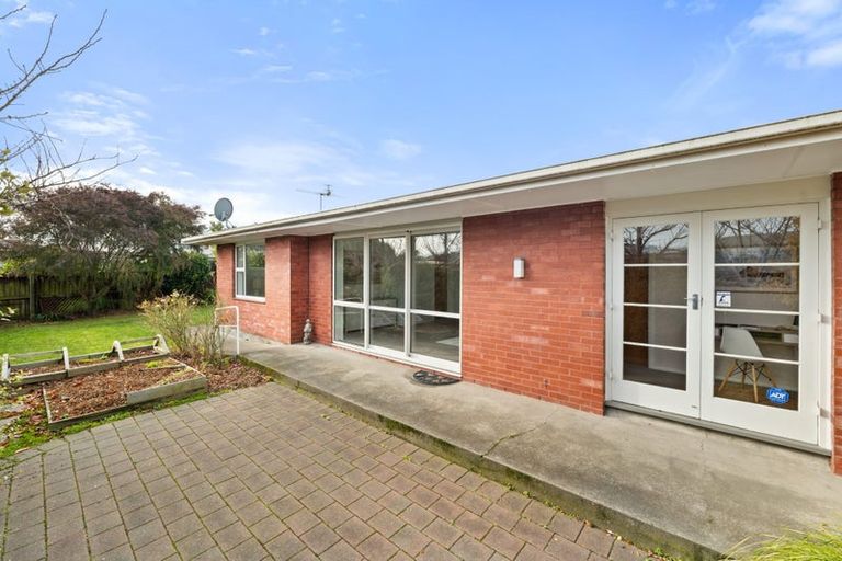 Photo of property in 1/25 Beckford Road, Saint Martins, Christchurch, 8022