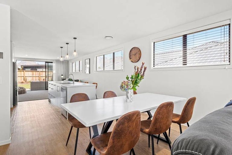 Photo of property in 11 Till Street, Jacks Point, 9371