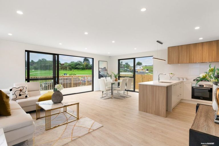 Photo of property in 81 Hamilton Drive, Waiuku, 2123