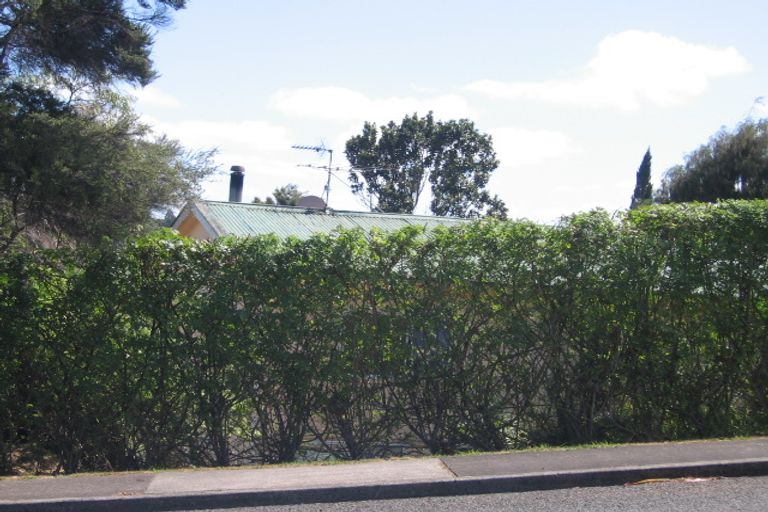 Photo of property in 193 Manuka Road, Bayview, Auckland, 0629