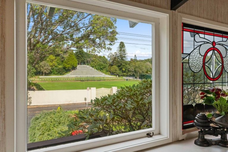 Photo of property in 21 Fillis Street, New Plymouth, 4310