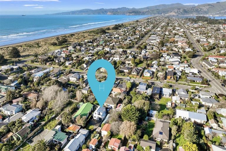 Photo of property in 35a Mountbatten Street, New Brighton, Christchurch, 8061