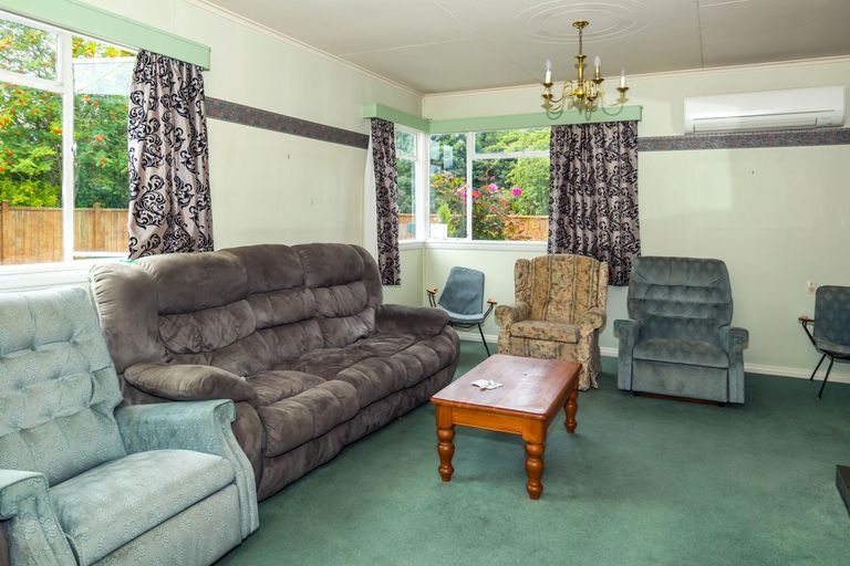 Photo of property in 128 Talbot Street, Geraldine, 7930