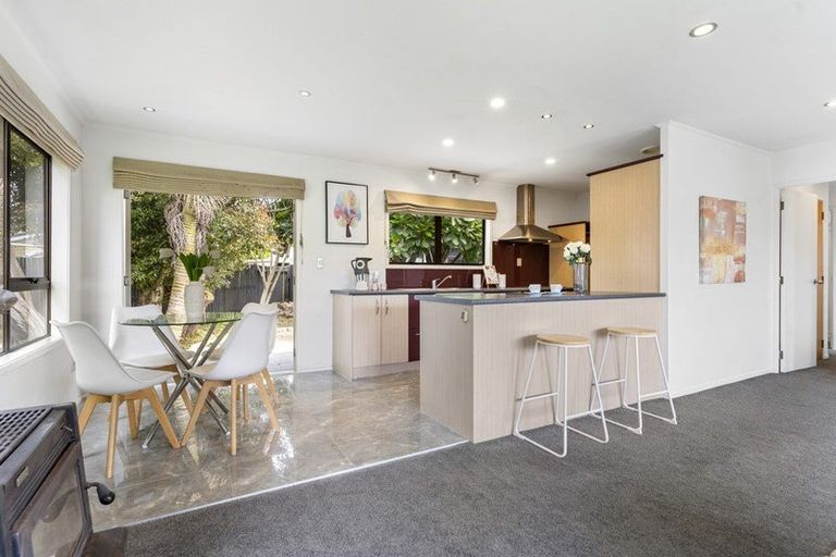 Photo of property in 24 Pinehurst Place, Wattle Downs, Auckland, 2103
