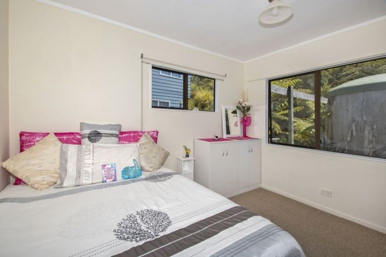 Photo of property in 43 Te Maika Road, Ngunguru, Whangarei, 0173
