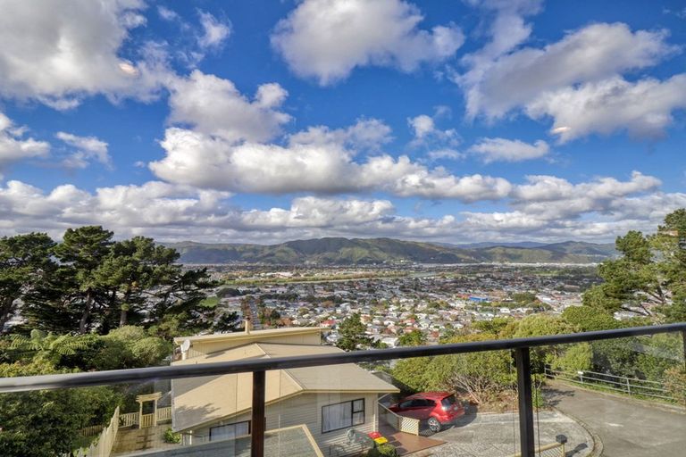 Photo of property in 7 Jacaranda Grove, Maungaraki, Lower Hutt, 5010