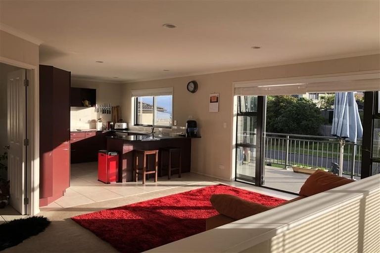Photo of property in 5 Lagoon View, Gulf Harbour, Whangaparaoa, 0930
