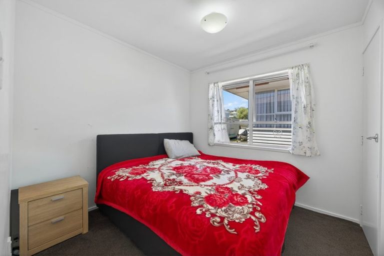 Photo of property in 1/47 Larne Avenue, Pakuranga Heights, Auckland, 2010