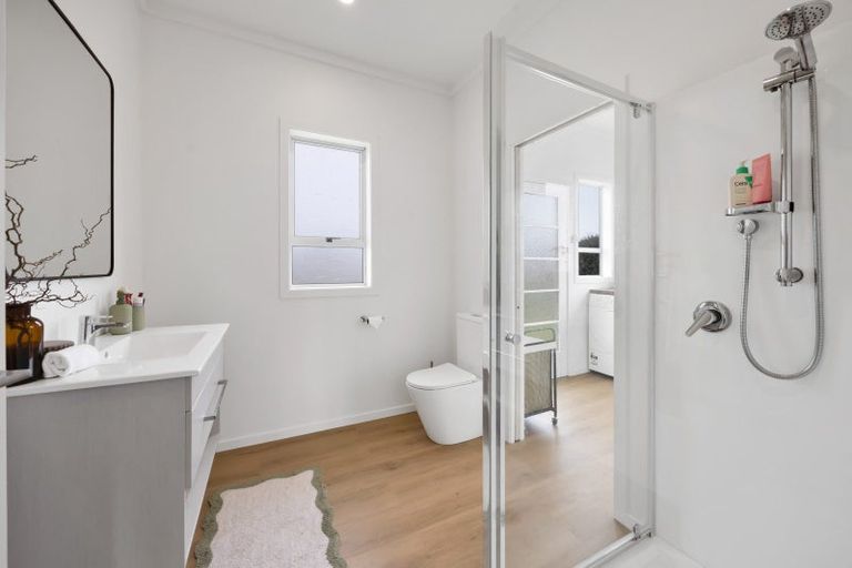 Photo of property in 21 High Street West, Waitara, 4320