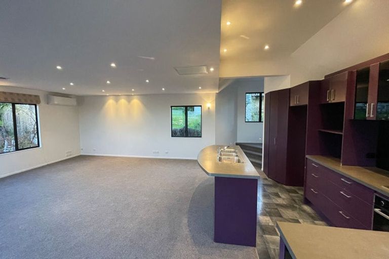 Photo of property in 1/41 High Road, Glenfield, Auckland, 0629