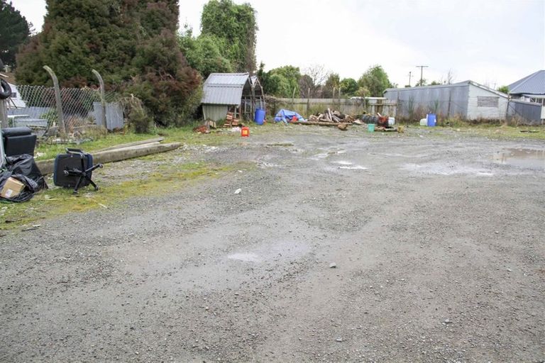 Photo of property in 14 Ferry Road, Tuatapere, 9620