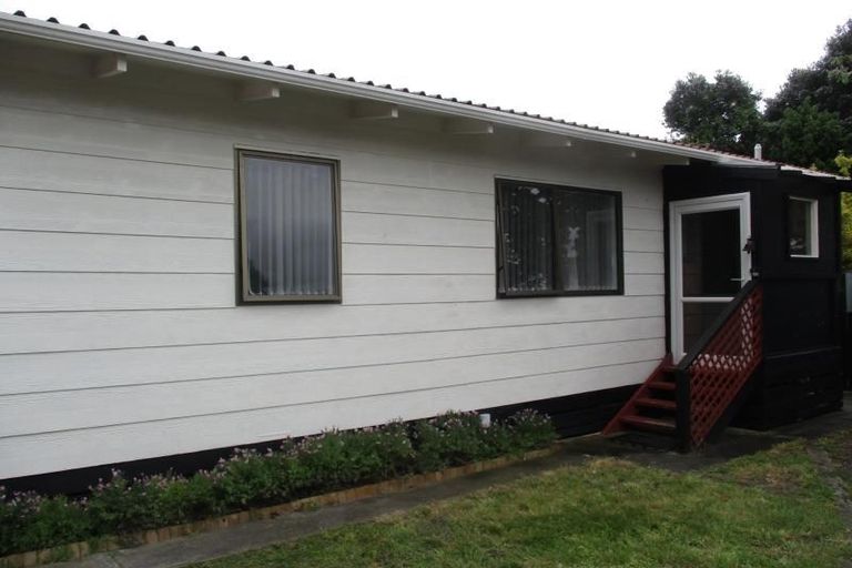 Photo of property in 17b Walton Road, Paraparaumu Beach, Paraparaumu, 5032