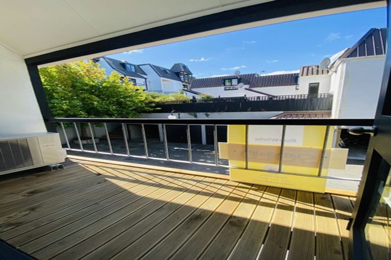 Photo of property in 13/10 Pitarua Street, Thorndon, Wellington, 6011