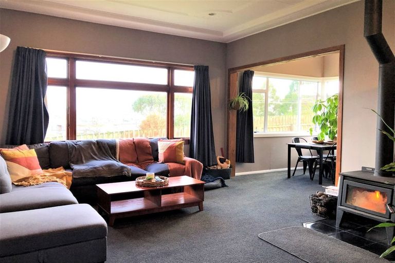 Photo of property in 1 Mcneil Street, Balclutha, 9230