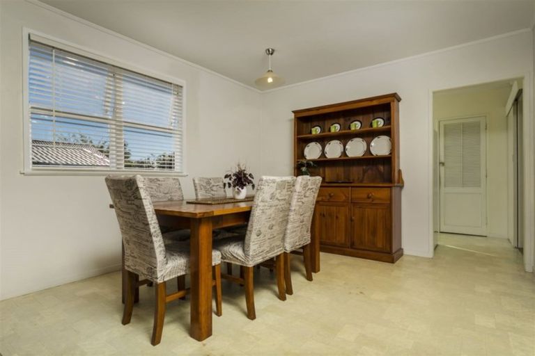 Photo of property in 84 Universal Drive, Henderson, Auckland, 0610