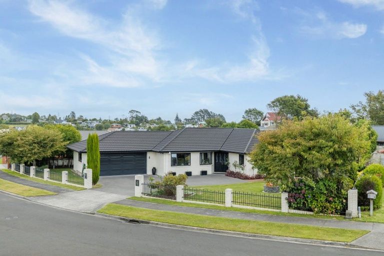 Photo of property in 6 Anderson Way, Highlands Park, New Plymouth, 4312