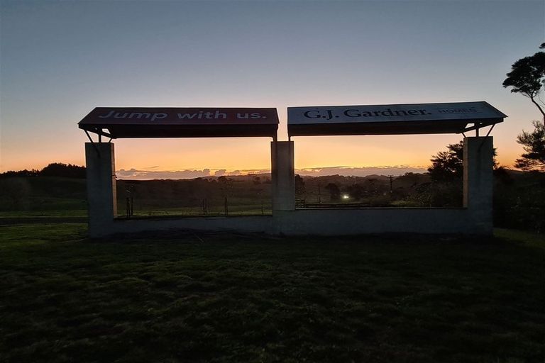 Photo of property in 857 Wainui Road, Wainui, Silverdale, 0994