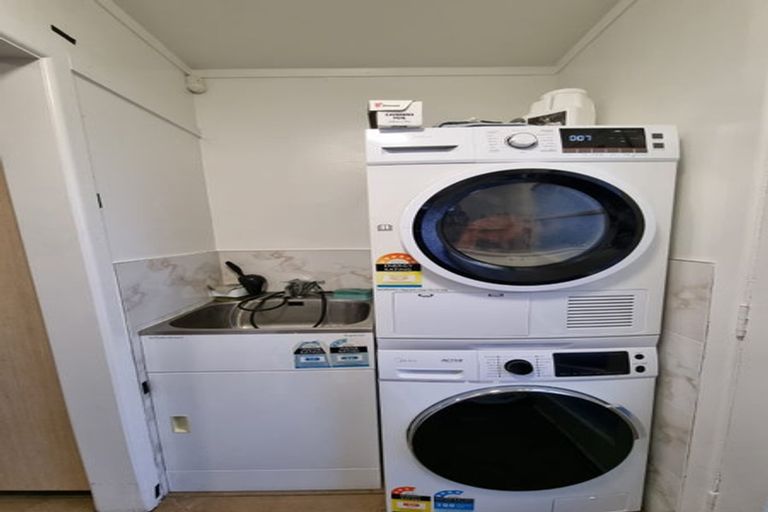 Photo of property in 6a Dennis Road, Papatoetoe, Auckland, 2025