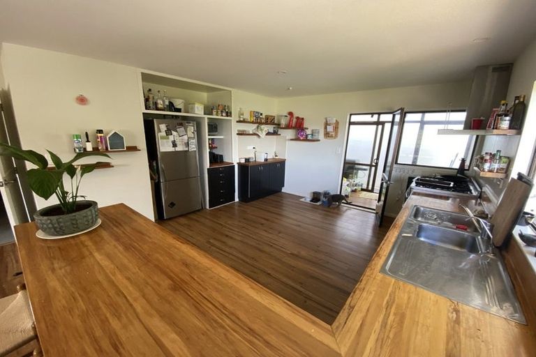 Photo of property in 8/24 Acheron Road, Paremata, Porirua, 5026