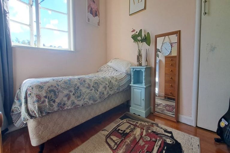 Photo of property in 70 Thames Road, Paeroa, 3600