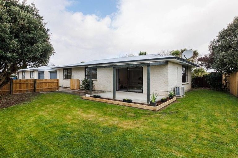 Photo of property in 60b Rhodes Drive, Kelvin Grove, Palmerston North, 4414