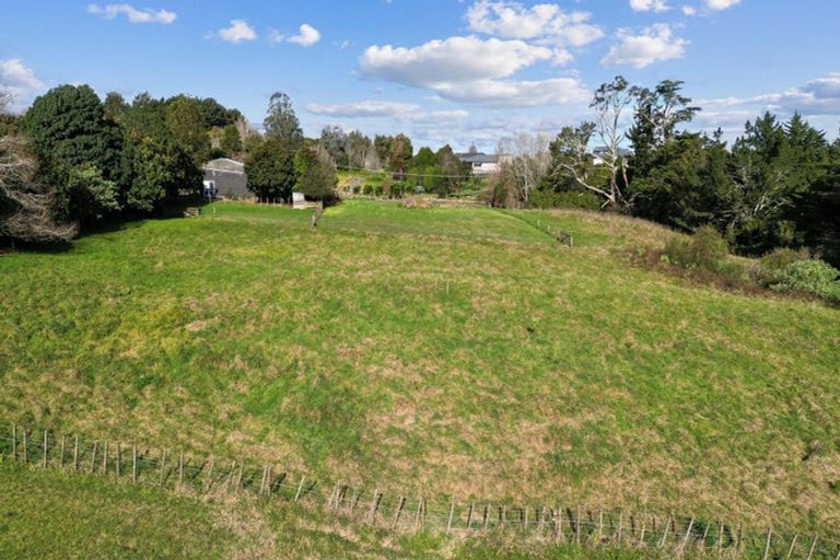 Photo of property in 112a Mcrobbie Road, Kingseat, Papakura, 2580