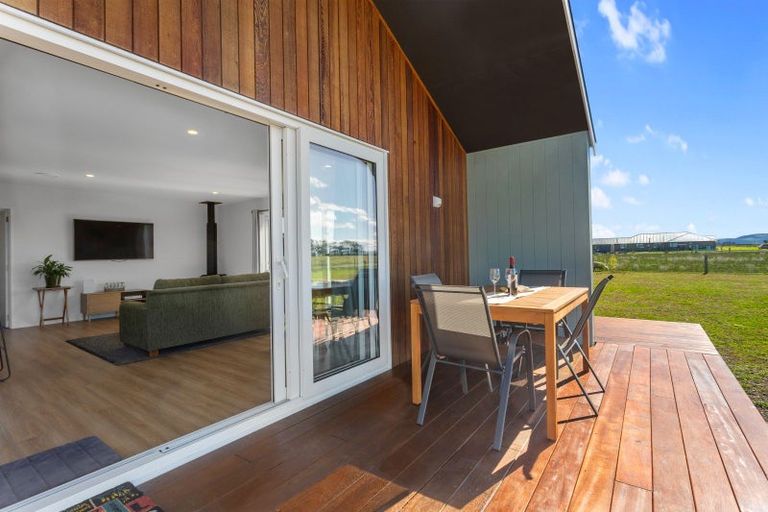 Photo of property in 86 Racecourse Road, Amberley, 7482