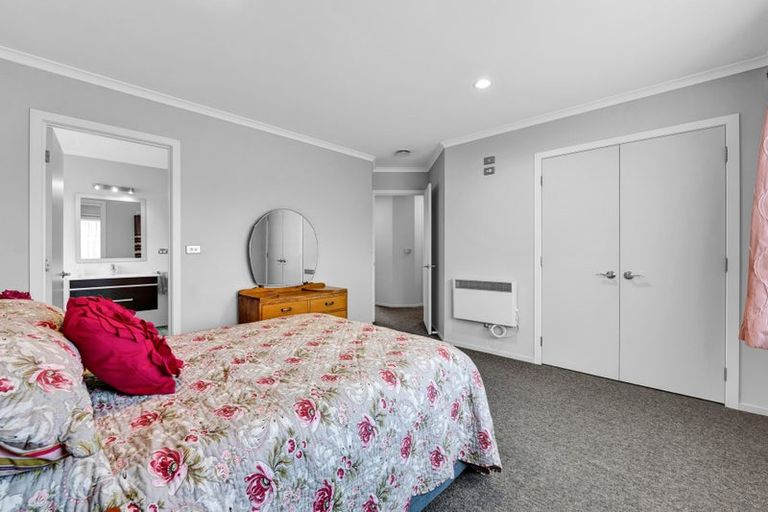 Photo of property in 62 Cutfield Street, Inglewood, 4330