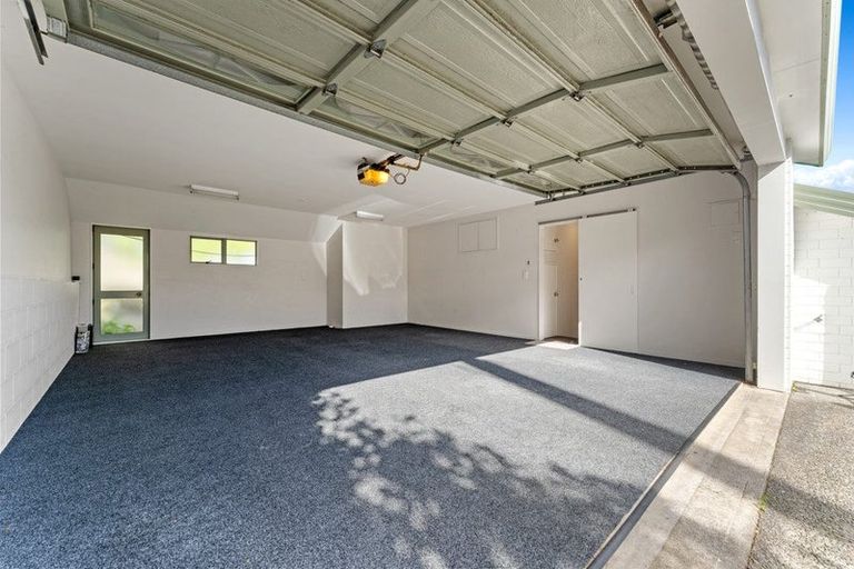 Photo of property in 769b Whangaparaoa Road, Manly, Whangaparaoa, 0930