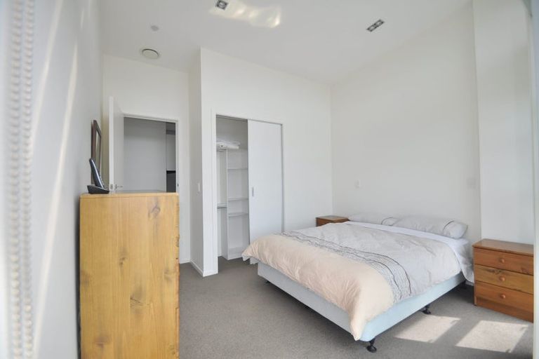 Photo of property in Bellagio Apartments, 8d/39 Taranaki Street, Te Aro, Wellington, 6011