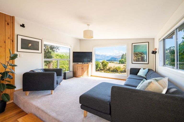 Photo of property in 37 Faulks Terrace, Wanaka, 9305