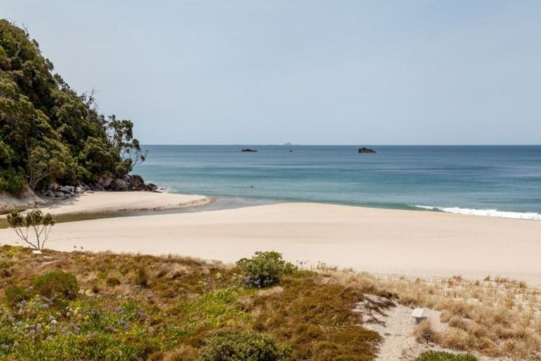 Photo of property in 36a Fishermans Bend, Whiritoa, Whangamata, 3691