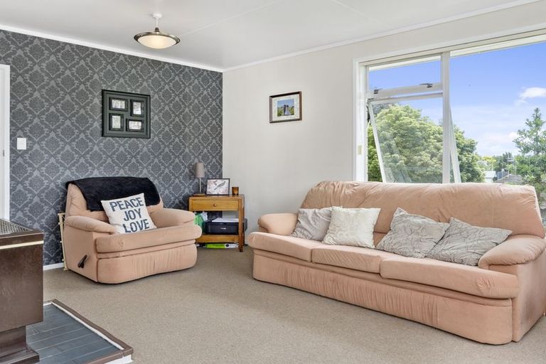 Photo of property in 21a Dingadee Street, Welcome Bay, Tauranga, 3112