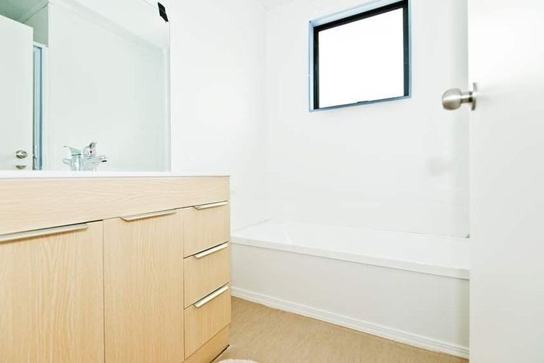 Photo of property in 3/183 Pakuranga Road, Pakuranga, Auckland, 2010