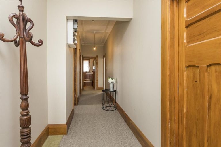 Photo of property in 28 Hair Street, Marton, 4710