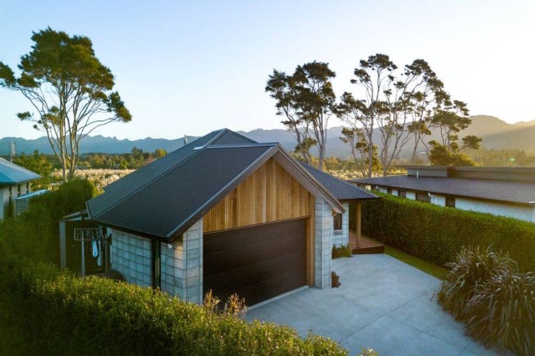 Photo of property in 17 Riverside Place, Katikati, 3129