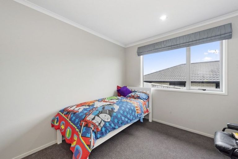 Photo of property in 12 Raddington Way, Huntington, Hamilton, 3210