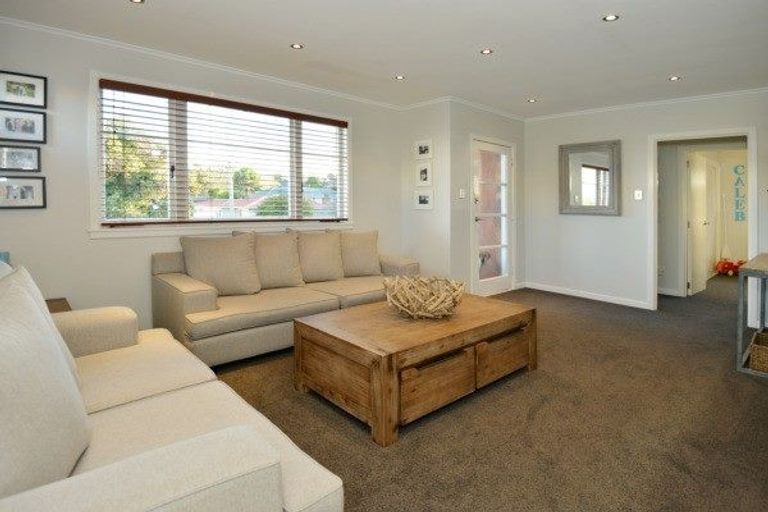 Photo of property in 1/11 Belmont Terrace, Milford, Auckland, 0620