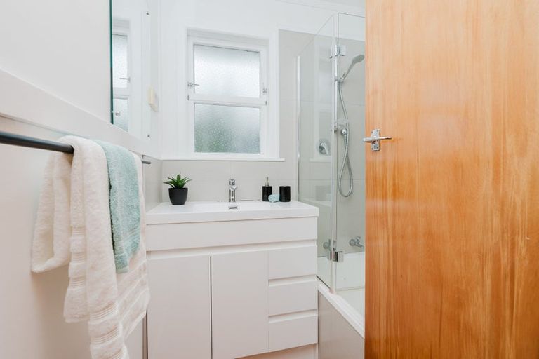 Photo of property in 72 Urlich Avenue, Melville, Hamilton, 3206