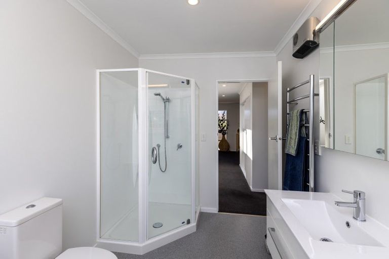 Photo of property in 80 The Esplanade, Raumati South, Paraparaumu, 5032